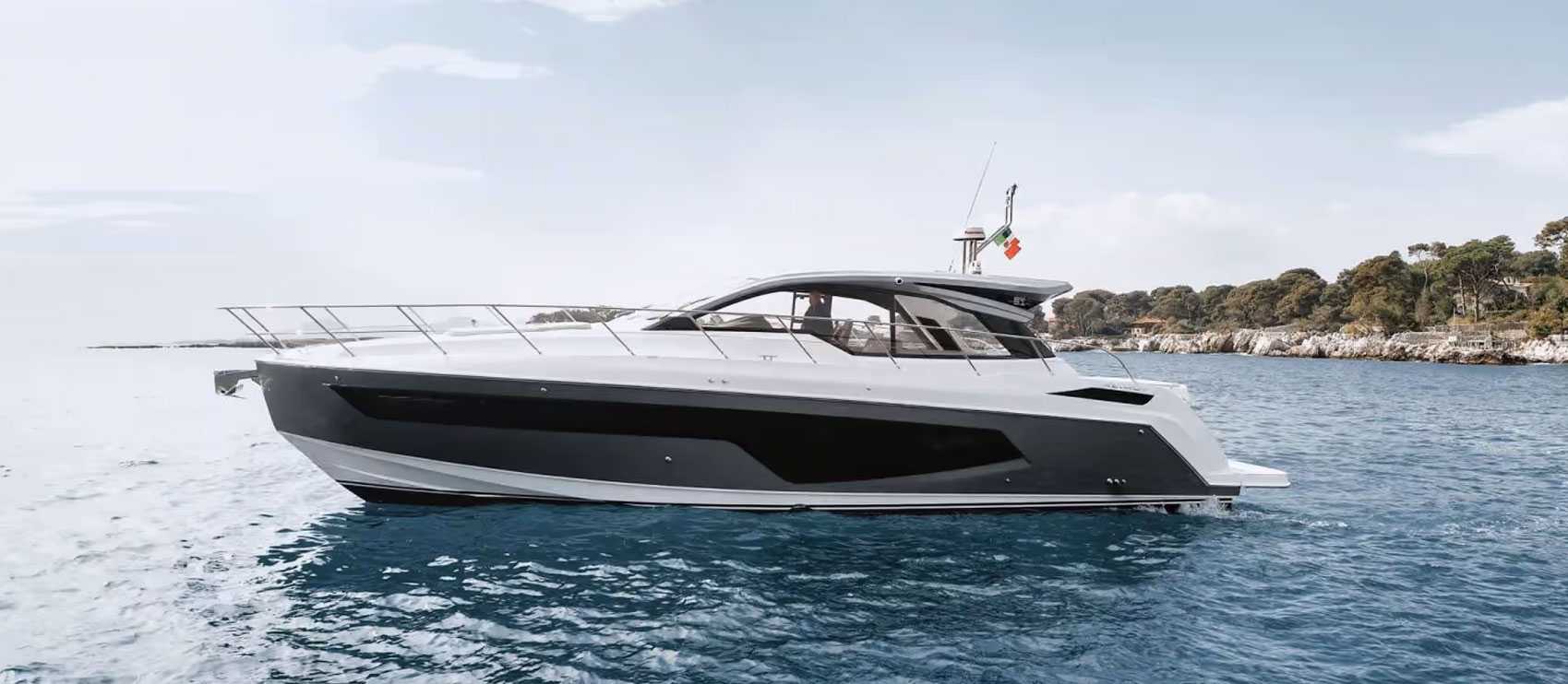 Azimut Yacht Rental Miami hero image