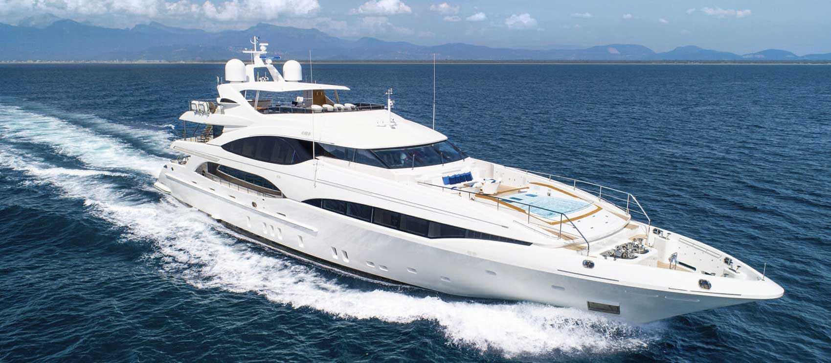 Mangusta Yacht Rental Miami hero image